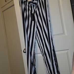PrettyLittleThing Monochrome Striped Trousers